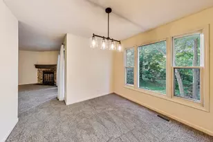 534 River Front Cir, Naperville, IL 60540 - Photo 8