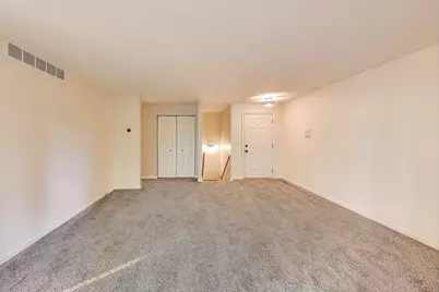 534 River Front Circle #604, Naperville, IL 60540 - Photo 6