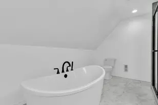 202 E Daggy St, Tuscola, IL 61953 - Photo 30