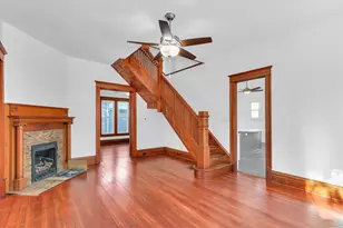 202 E Daggy St, Tuscola, IL 61953 - Photo 6
