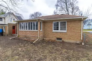 316 W Perry St, Belvidere, IL 61008 - Photo 1