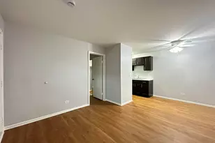 4612 N Beacon St, Chicago, IL 60640 - Photo 10