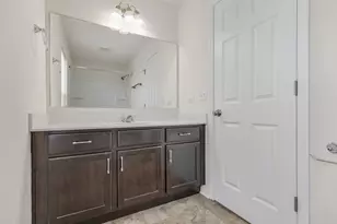 4277 Liberty St, Aurora, IL 60504 - Photo 18