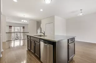 4277 Liberty St, Aurora, IL 60504 - Photo 8