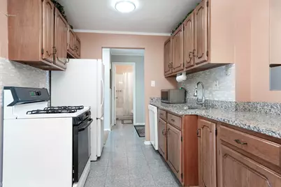 8936 N Parkside Avenue #108, Des Plaines, IL 60016 - Photo 10