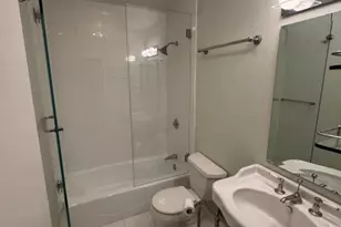 860 N Elston Ave, Chicago, IL 60622 - Photo 10