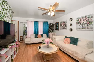 928 E 153rd St, Phoenix, IL 60426 - Photo 4