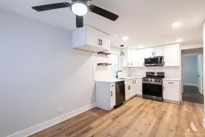 9749 S Harvard Avenue, Chicago, IL 60628 - Photo 8