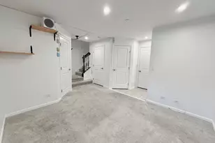 45 Nicholas Dr W, Des Plaines, IL 60016 - Photo 30