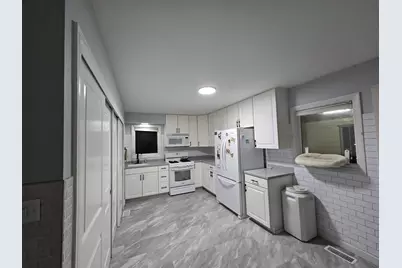 1530 Charles Drive, Glendale Heights, IL 60139 - Photo 2