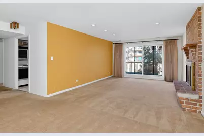 601 Lake Hinsdale Drive #101, Willowbrook, IL 60527 - Photo 6