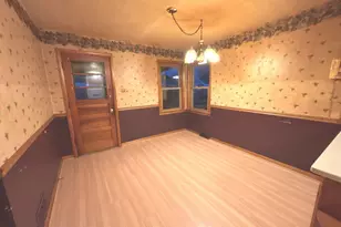 9215 S Hamlin Ave, Evergreen Park, IL 60805 - Photo 12