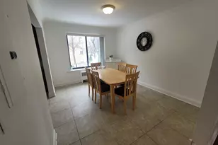 2700 W Lunt Ave, Chicago, IL 60645 - Photo 6