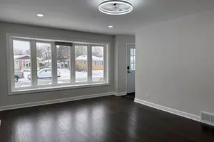 10061 Lacrosse Ave, Skokie, IL 60077 - Photo 2