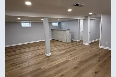 10061 Lacrosse Avenue, Skokie, IL 60077 - Photo 10