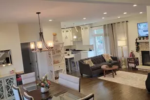 3101 Sprucewood Rd, Wilmette, IL 60091 - Photo 2