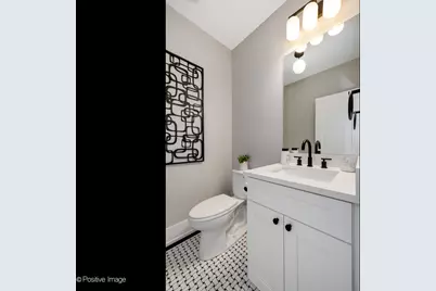 2902 N Seeley Avenue, Chicago, IL 60618 - Photo 18