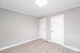 30 Washington Ave, La Grange, IL 60525 - Photo 16