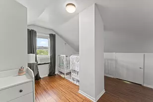 107 S Burton Pl, Arlington Heights, IL 60005 - Photo 10