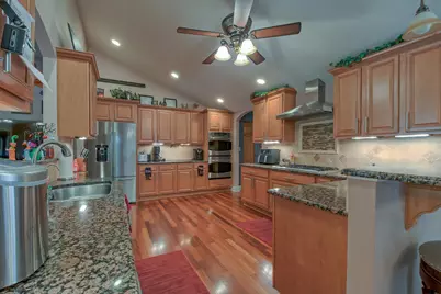 1605 S Regan Road, New Lenox, IL 60451 - Photo 6