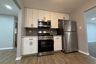 [Address not provided], Hazel Crest, IL 60429 - Photo 8