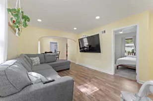 3224 Gilboa Ave, Zion, IL 60099 - Photo 4