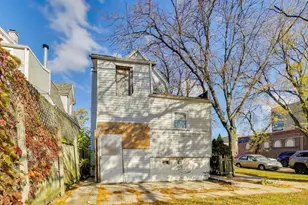 3835 W Montrose Ave, Chicago, IL 60618 - Photo 26