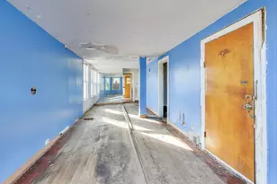 3835 W Montrose Ave, Chicago, IL 60618 - Photo 8