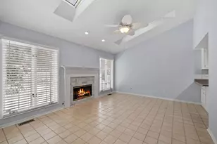 15301 Wilshire Dr, Orland Park, IL 60462 - Photo 6