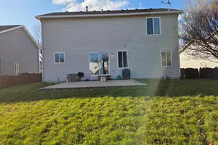 2786 Yosemite Dr, Aurora, IL 60503 - Photo 2