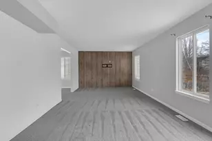 2786 Yosemite Dr, Aurora, IL 60503 - Photo 8