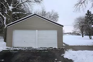 2909 W Le Fevre Rd, Sterling, IL 61081 - Photo 10