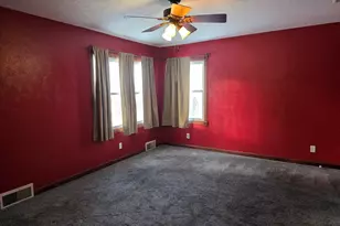 2909 W Le Fevre Rd, Sterling, IL 61081 - Photo 4