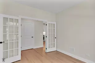 8028 Bradley Dr, Tinley Park, IL 60487 - Photo 4