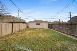 8389 S Baltimore Ave, Chicago, IL 60617 - Photo 24