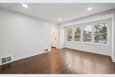 8389 S Baltimore Avenue, Chicago, IL 60617 - Photo 16