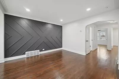 8389 S Baltimore Avenue, Chicago, IL 60617 - Photo 12