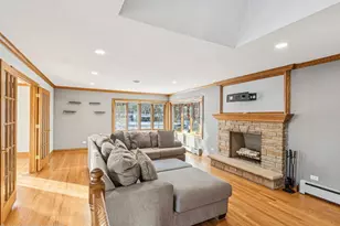 2945 S Scott St, Des Plaines, IL 60018 - Photo 6