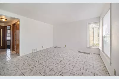 12216 S Carpenter Street, Chicago, IL 60643 - Photo 2