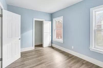 7449 S Bennett Avenue, Chicago, IL 60649 - Photo 8