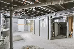 7449 S Bennett Ave, Chicago, IL 60649 - Photo 14