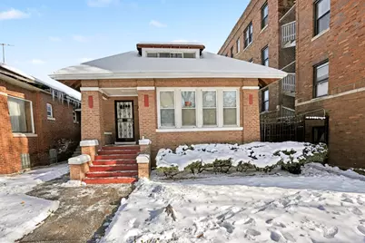 7449 S Bennett Avenue, Chicago, IL 60649 - Photo 1