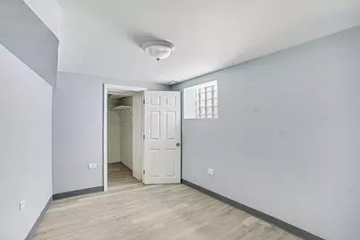 7449 S Bennett Avenue, Chicago, IL 60649 - Photo 12