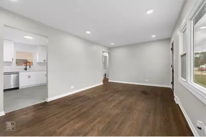 10854 Lyman Avenue, Chicago Ridge, IL 60415 - Photo 4