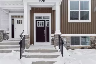 406 Red Oak Cir, Volo, IL 60020 - Photo 2