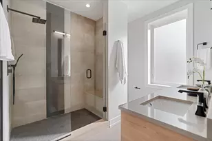 3653 W Barry Ave, Chicago, IL 60618 - Photo 18