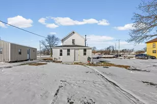 214 S Railroad Ave, Buckley, IL 60918 - Photo 26