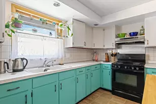 2018 S Cottage Grove Ave, Urbana, IL 61801 - Photo 12