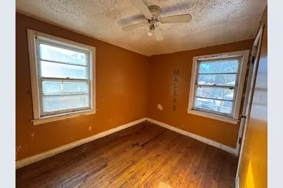 9926 S Luella Avenue, Chicago, IL 60617 - Photo 10