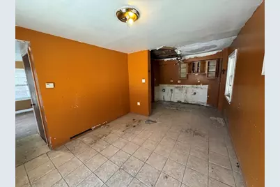 9926 S Luella Avenue, Chicago, IL 60617 - Photo 6